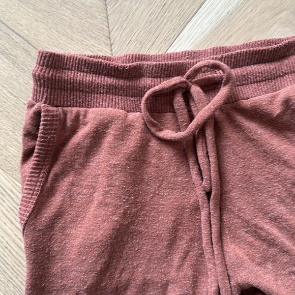 Michael Stars Lounge Set - Picture 5 of 7